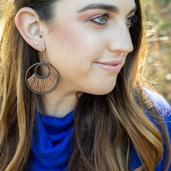 Bohemian Round Threaded Large Earrings - Picture 4 of 10